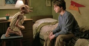 Az emberek csak most jöttek rá, ki játszotta Dobbyt, a házimanót a Harry Potter-filmekben